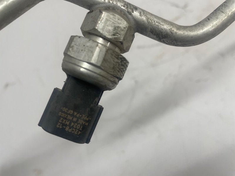 Трубка кондиционера Hyundai Solaris 2010-2017