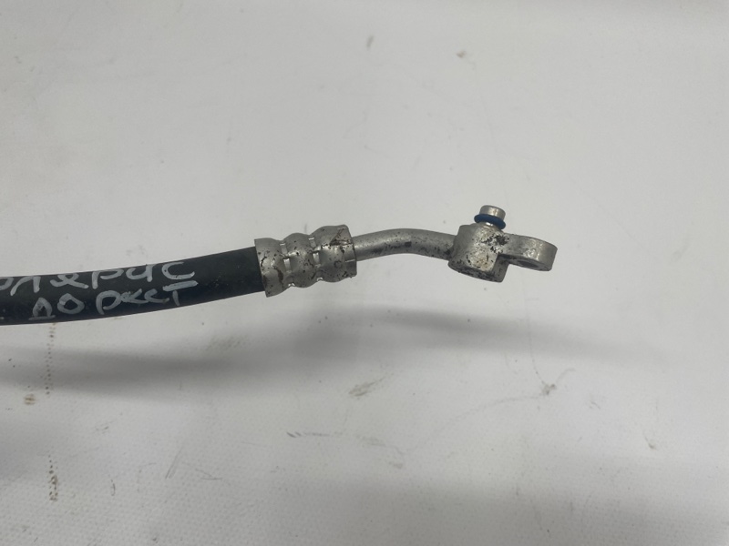 Трубка кондиционера Hyundai Solaris 2010-2017