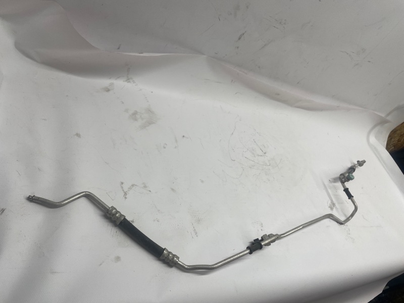 Трубка кондиционера Hyundai Solaris 2010-2017