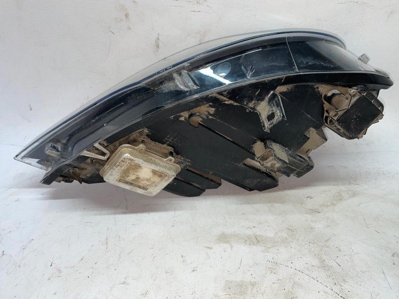 Фара BMW X6 2008 E71