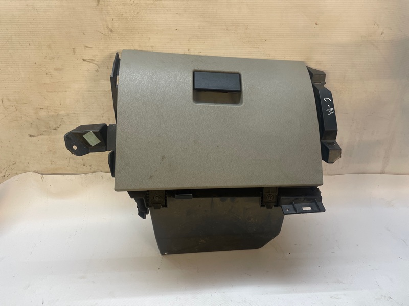 Бардачок Ford C-Max 2003-2013 C214