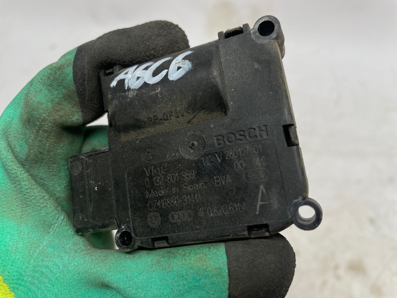 Сервопривод печки Audi A6 2004-2010 C6