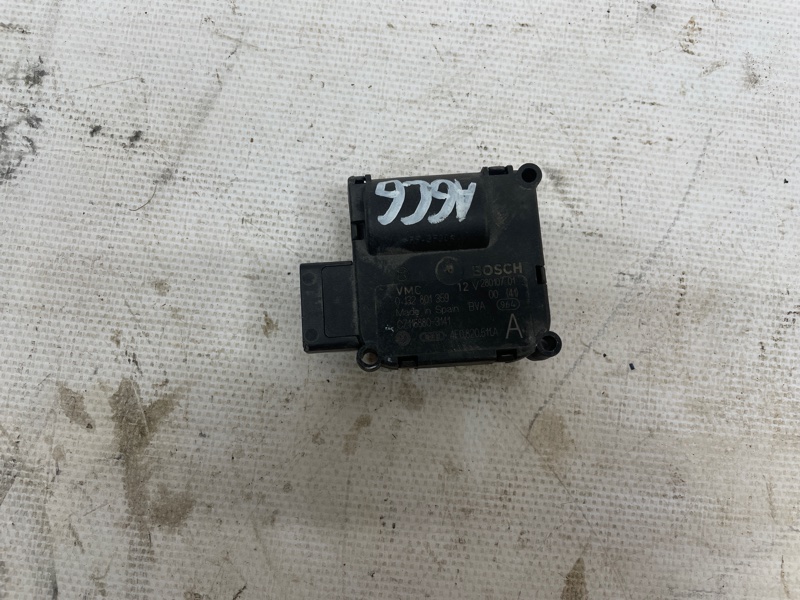 Сервопривод печки Audi A6 2004-2010 C6
