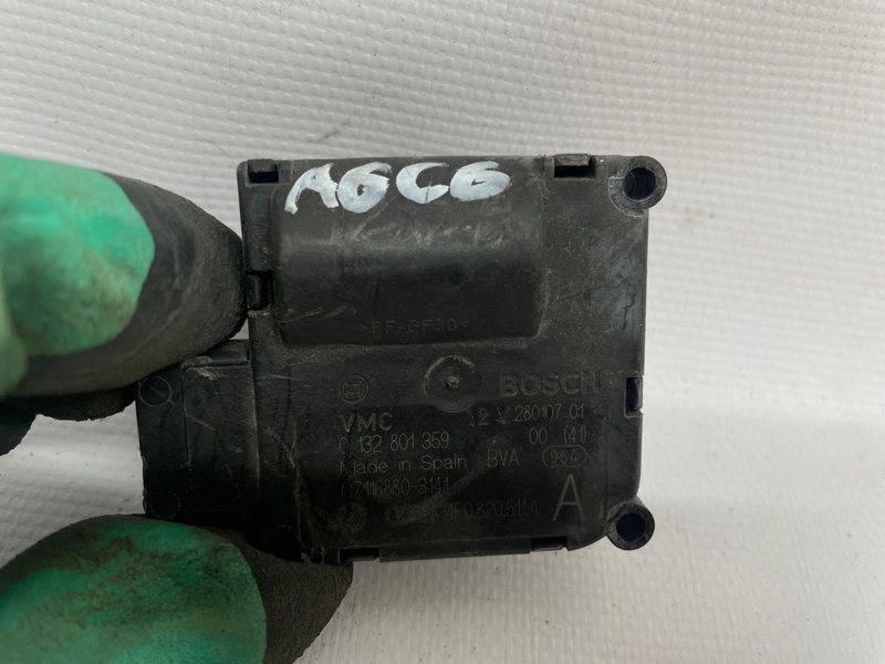 Сервопривод печки Audi A6 2004-2010 C6
