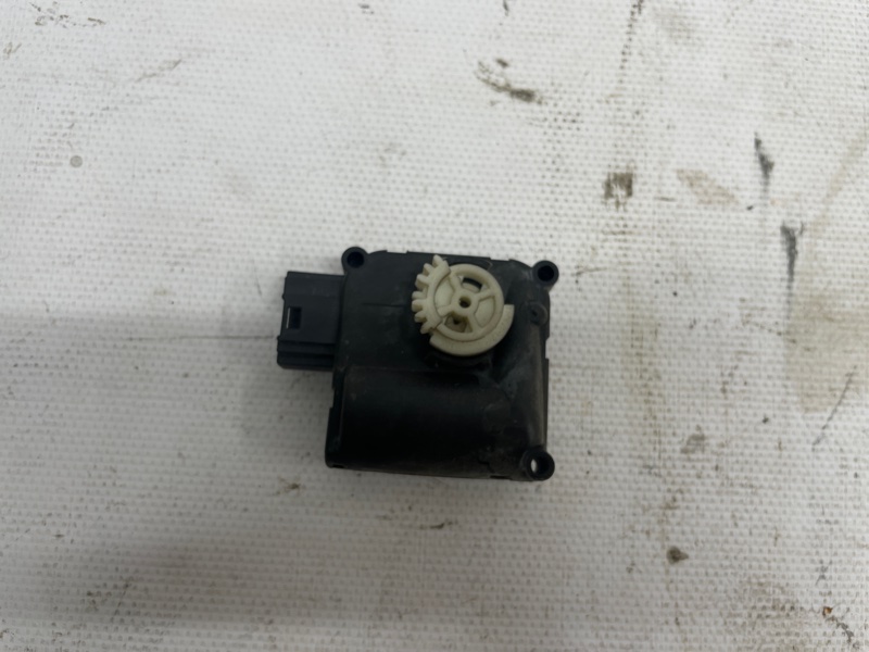 Сервопривод печки Audi A6 2004-2010 C6