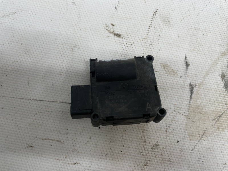 Сервопривод печки Audi A6 2004-2010 C6