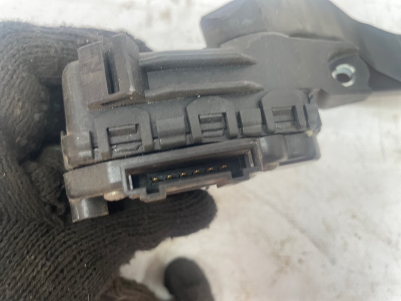 Педаль газа Audi A6 1997-2005 C5