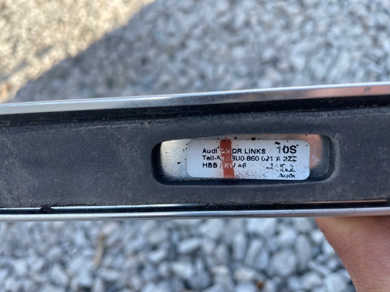 Рейлинг Audi Q3 2013 8UB
