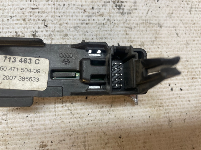 Накладка кулисы Audi A6 2004-2010 C6