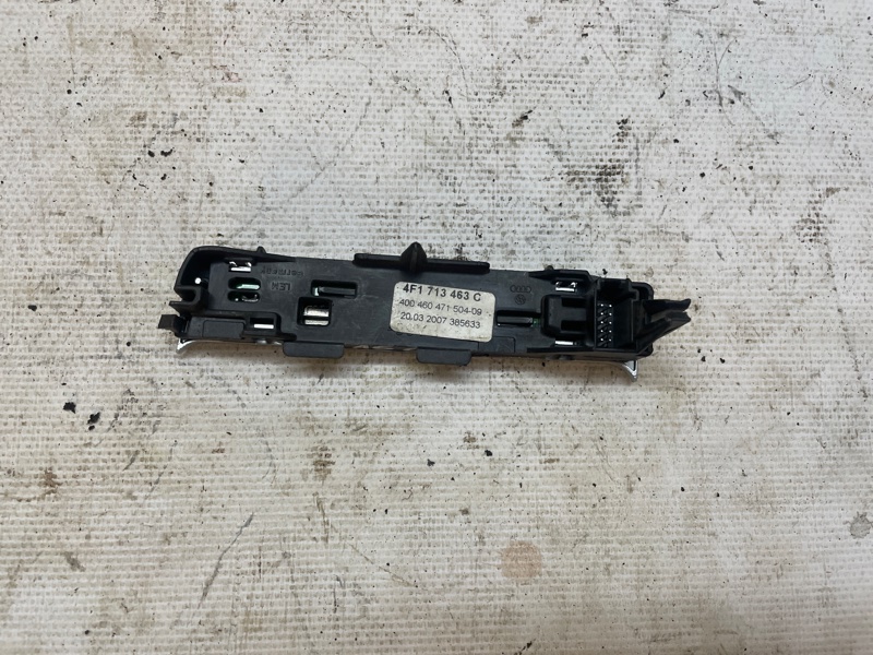 Накладка кулисы Audi A6 2004-2010 C6