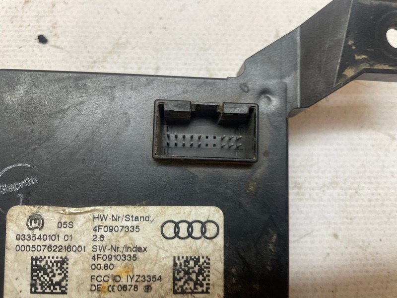 Блок управления антенной Audi A6 2004-2010 C6