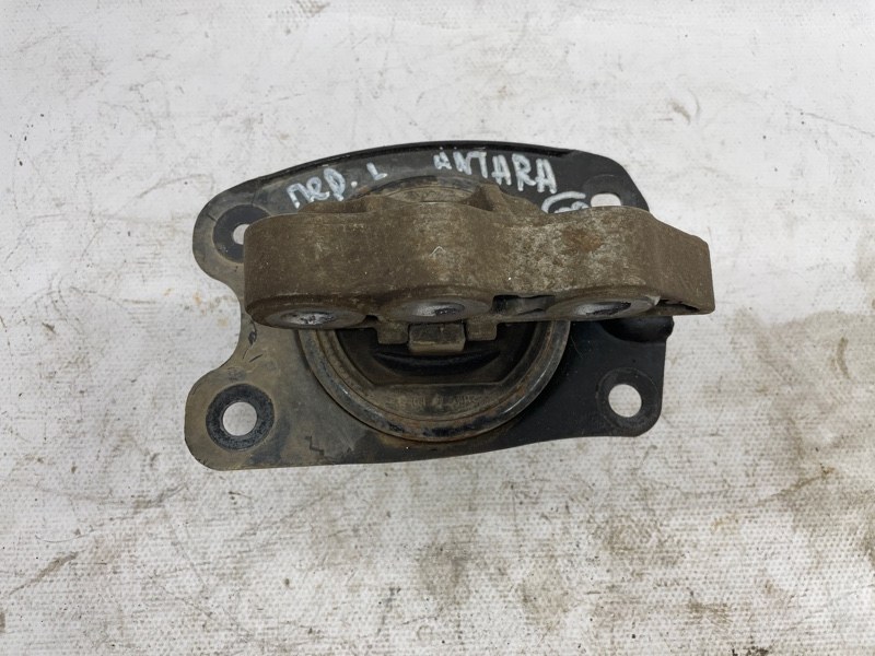 Подушка двигателя Opel Antara 2014 L07