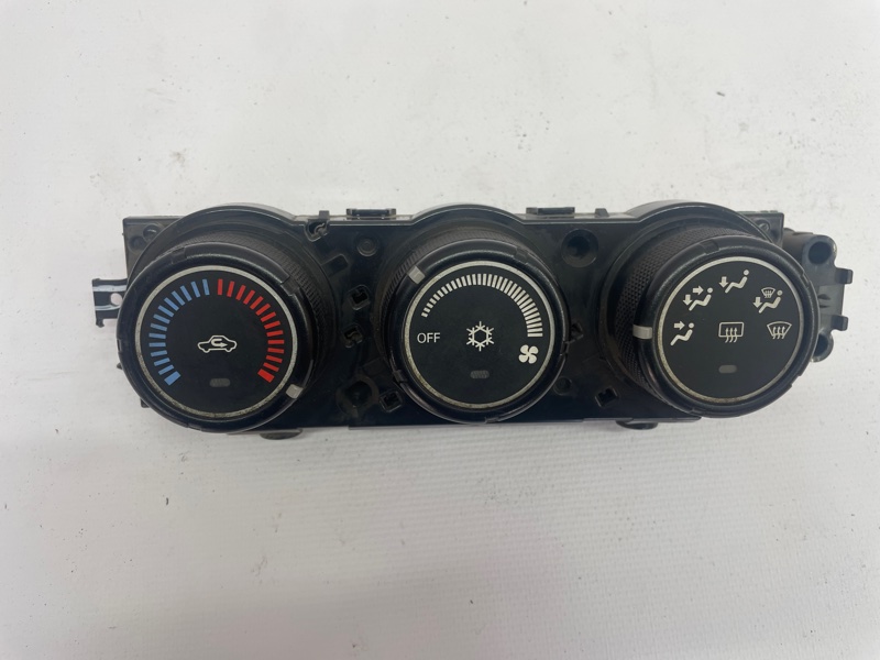Блок управления климатом Mitsubishi Lancer 2007-2011 CY