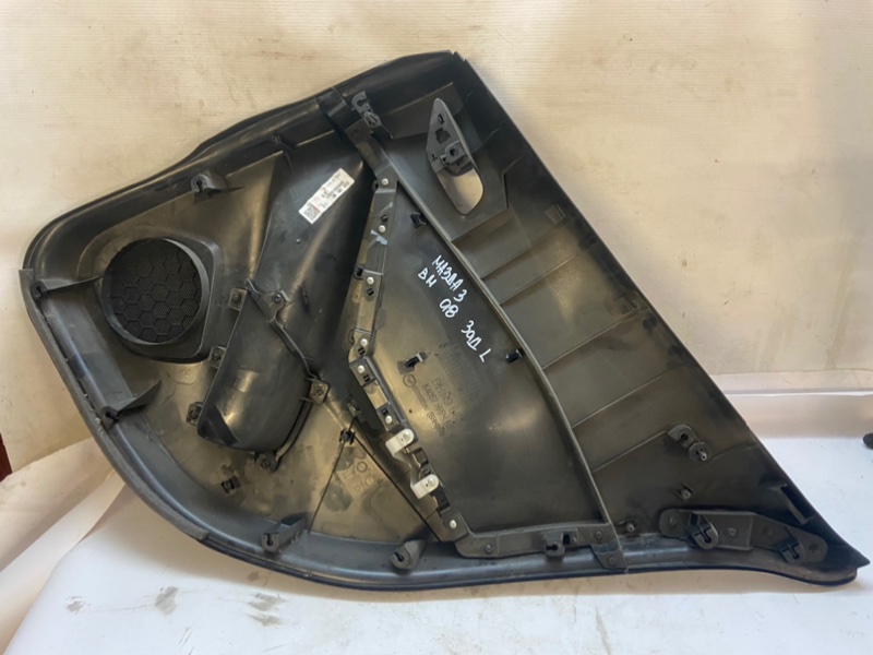 Обшивка двери Mazda Mazda 3 2013-2018 BM