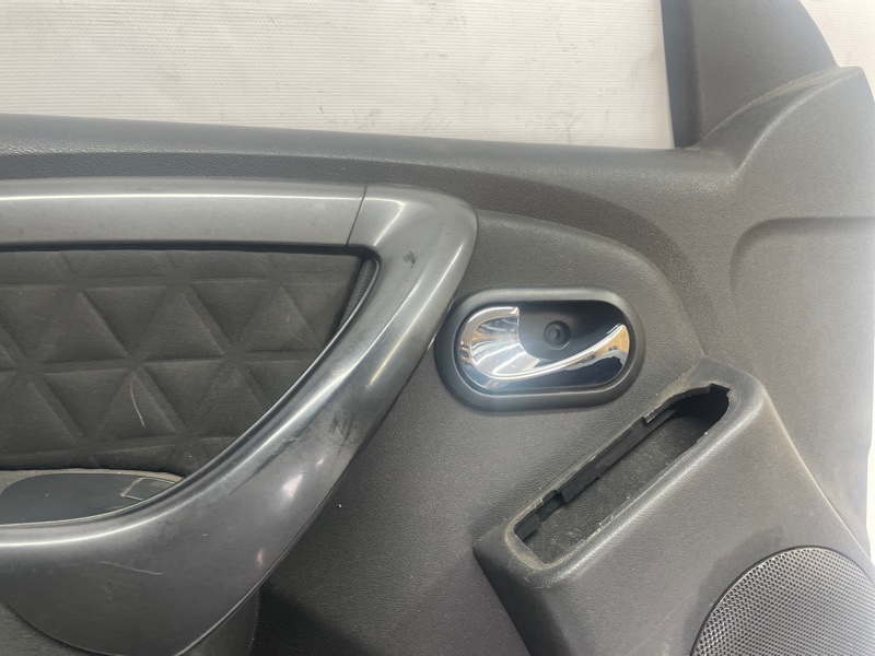 Обшивка двери Renault Duster 2016 HSA, HSM