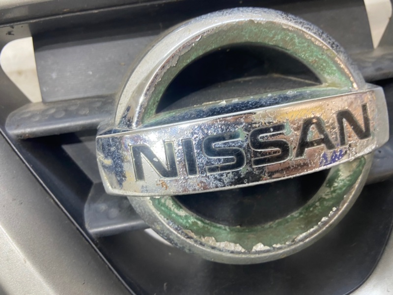 Решетка радиатора Nissan X-Trail 2002 NT30