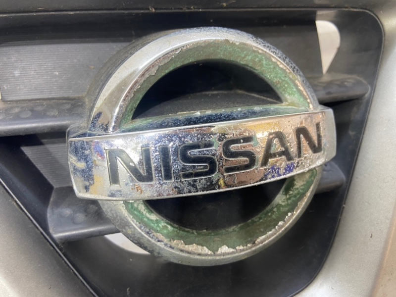 Решетка радиатора Nissan X-Trail 2002 NT30