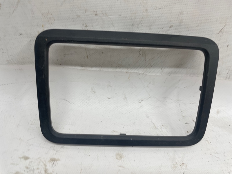 Рамка магнитолы SKODA Fabia 2013 5J2