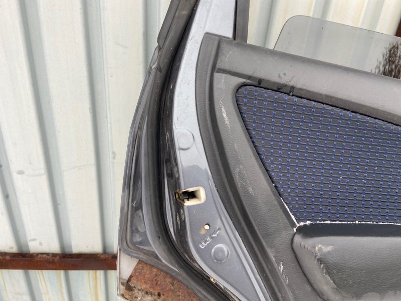 Дверь Mitsubishi Outlander 2003 CU