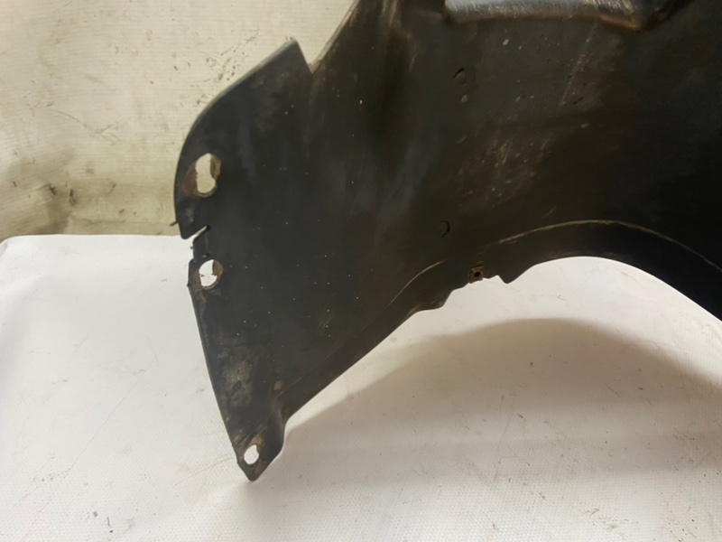 Подкрылок Volkswagen Golf 2003-2010 1K1