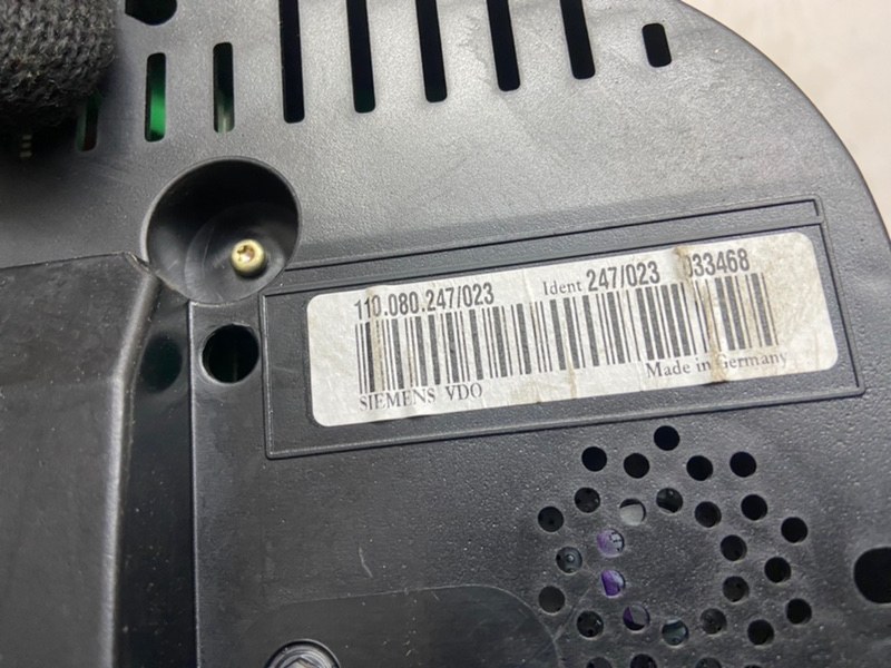 Панель приборов Volkswagen Golf 2003-2010 1K1