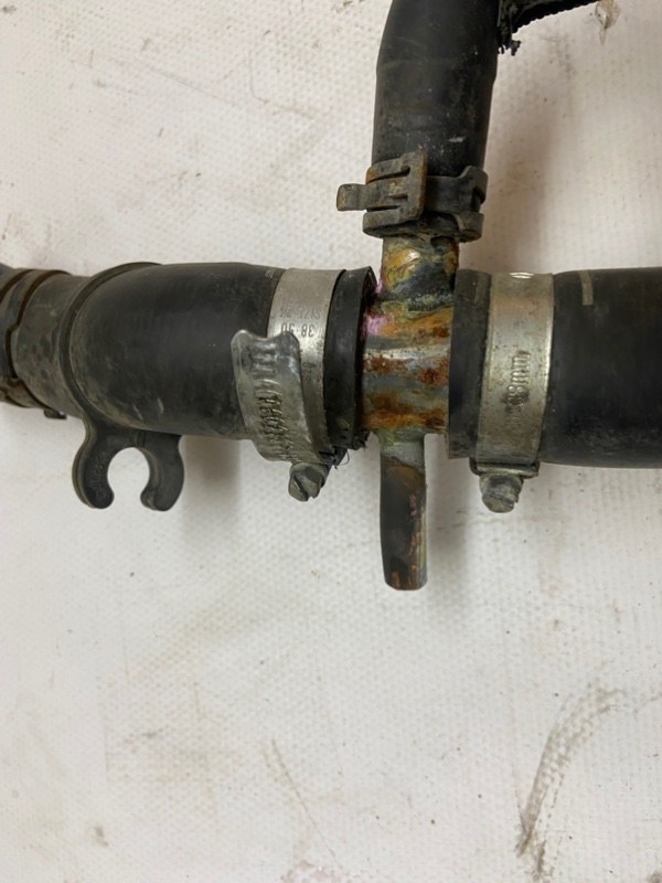 Патрубок Volkswagen Golf 2003-2010 1K1