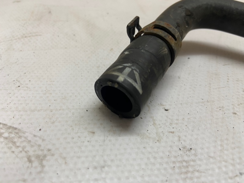 Патрубок Volkswagen Golf 2003-2010 1K1