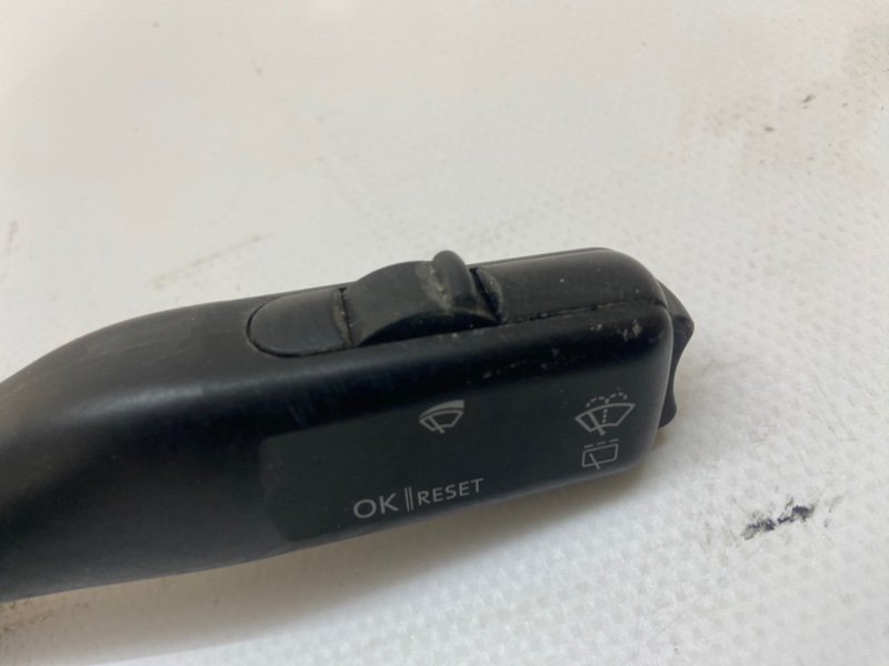 Подрулевой переключатель Volkswagen Golf 2003-2010 1K1