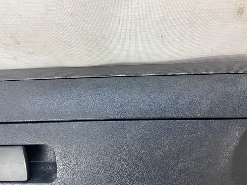 Бардачок Volkswagen Golf 2003-2010 1K1