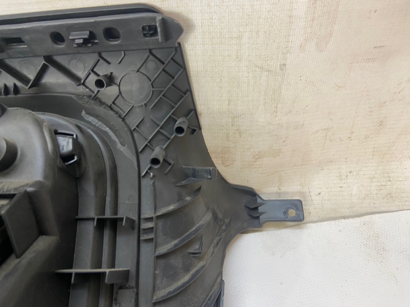 Бардачок Volkswagen Golf 2003-2010 1K1