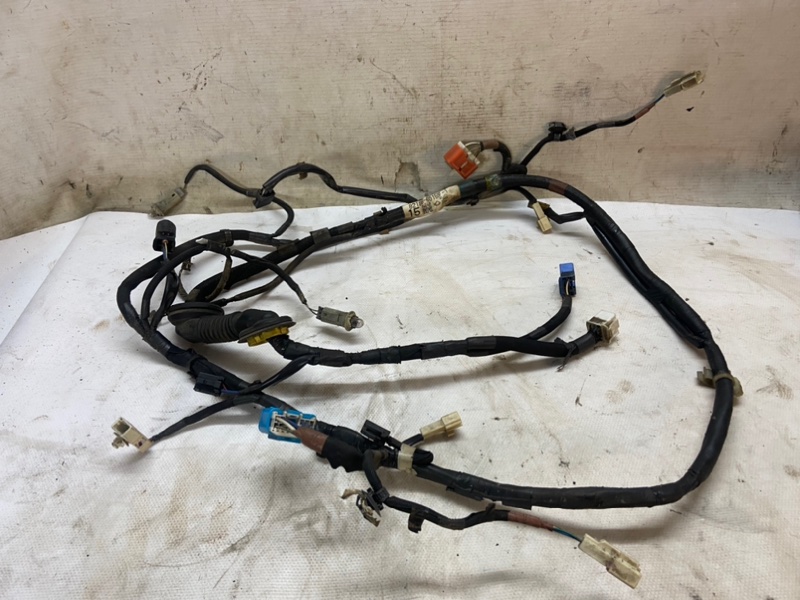Проводка багажника Toyota Land Cruiser 200 2008 Внедорожник