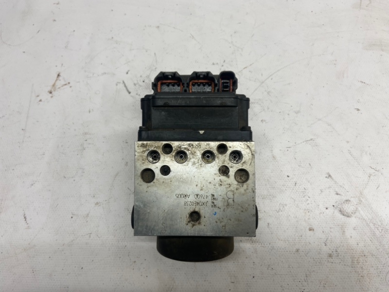 Блок ABS Nissan X-Trail 2002 NT30