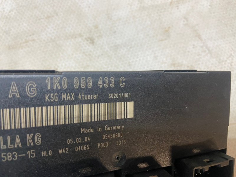 Блок комфорта Volkswagen Golf 2003-2010 1K1
