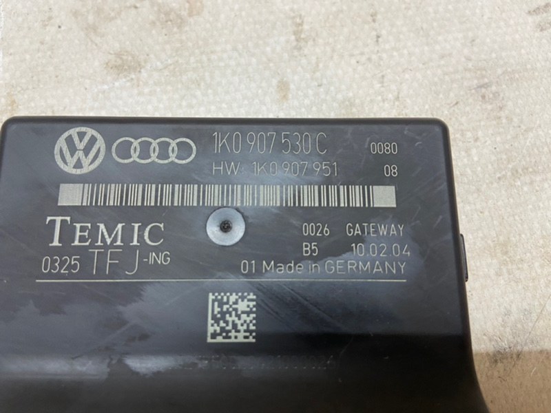 Блок электронный Volkswagen Golf 2003-2010 1K1