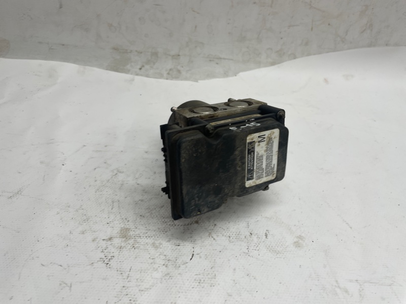 Блок ABS Toyota Auris 2006-2012 E15