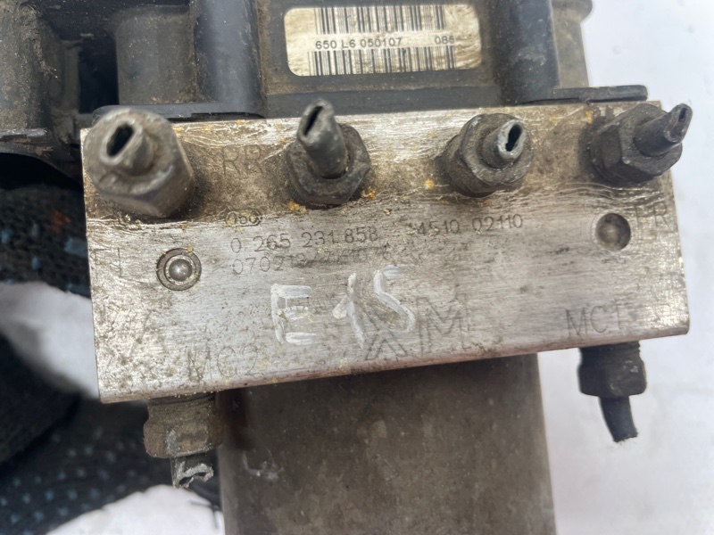 Блок ABS Toyota Auris 2006-2012 E15