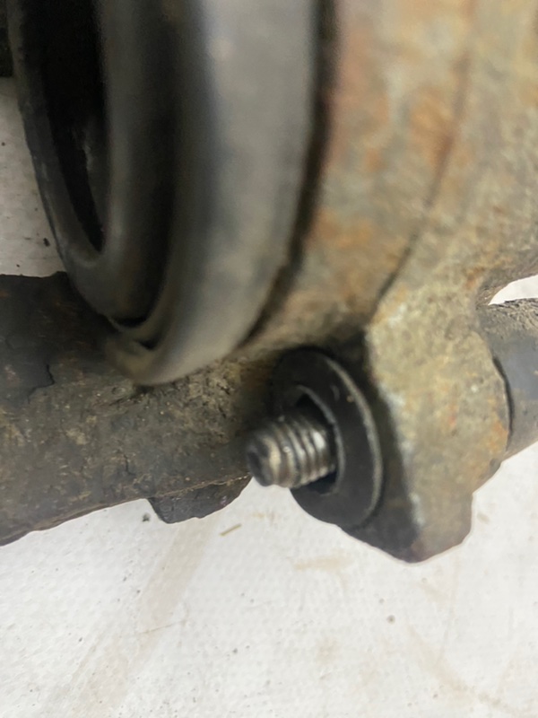 Суппорт Volkswagen Golf 2003-2010 1K1