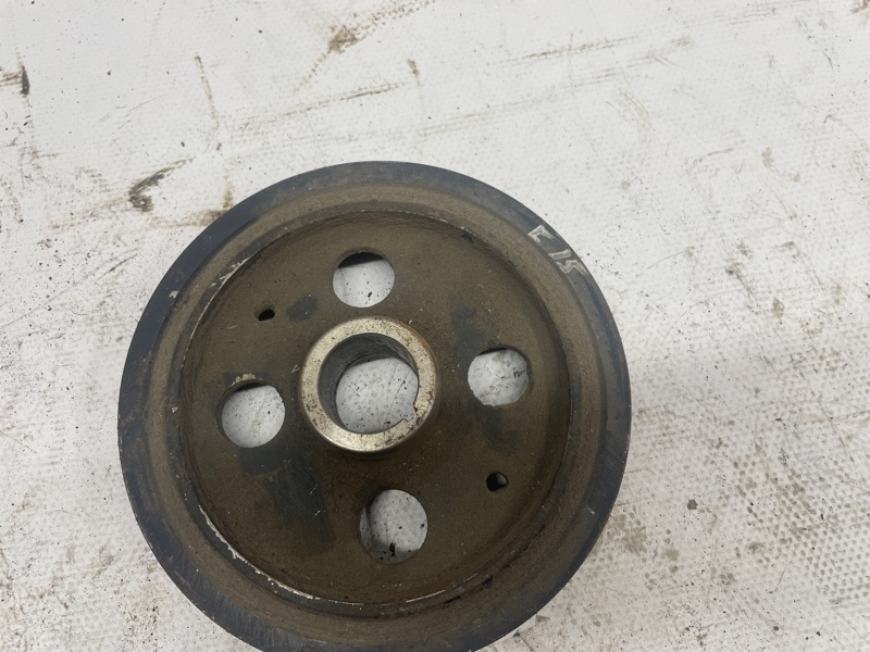Шкив коленвала TOYOTA AURIS 2008 E15