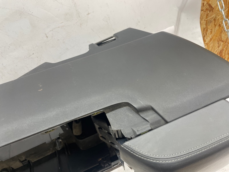 Подлокотник Land Rover Range Rover Sport 2005-2013 L320