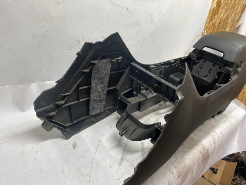 Подлокотник Land Rover Range Rover Sport 2005-2013 L320