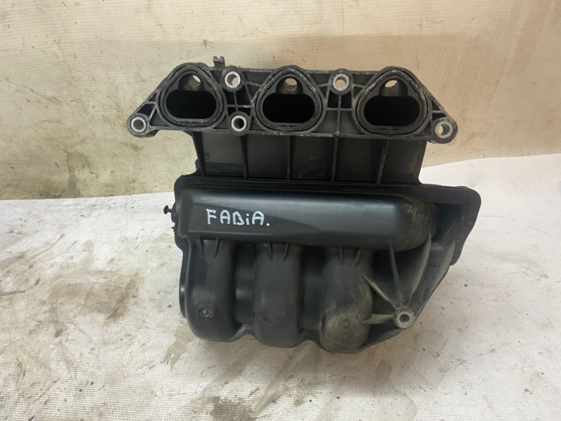 Впускной коллектор SKODA Fabia 2008