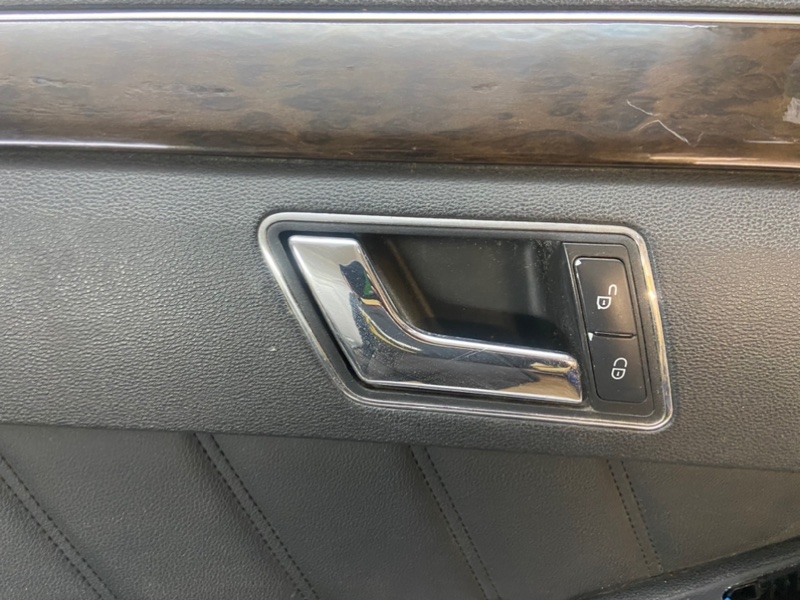Обшивка двери Mercedes-Benz E-Class 2011 W212