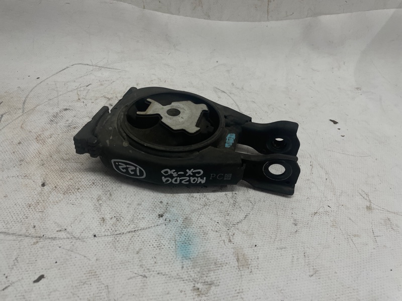 Подушка двигателя Mazda CX-30 2020