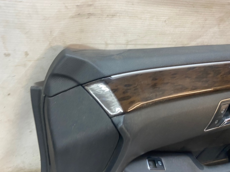 Обшивка двери Mercedes-Benz E-Class 2011 W212