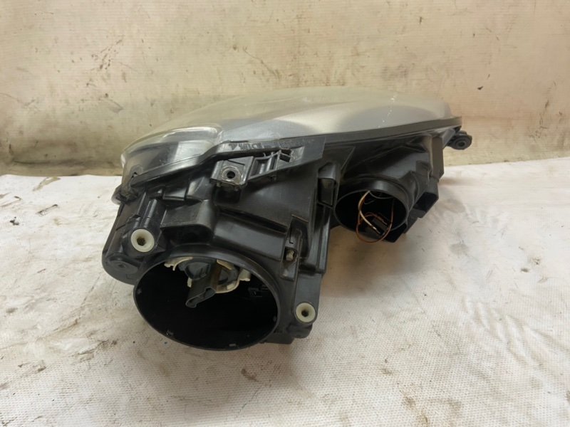 Фара Volkswagen Golf 2003-2010 1K1