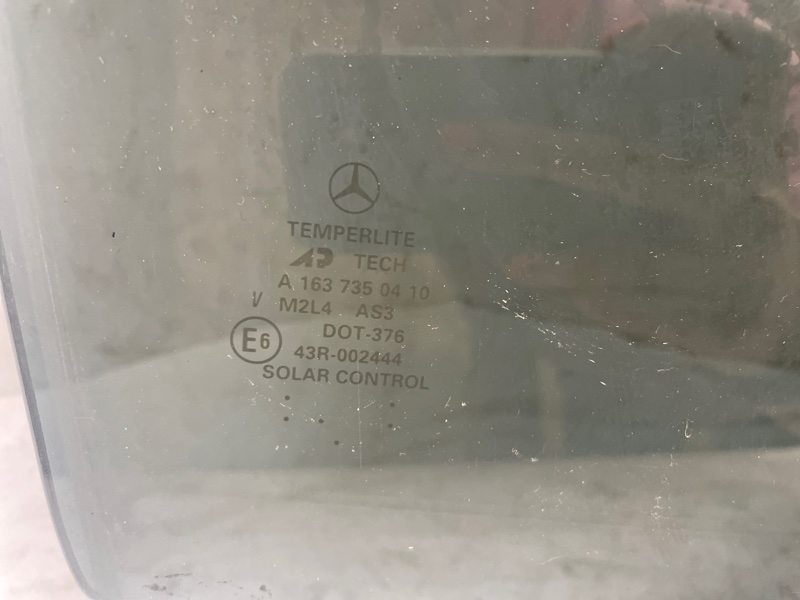 Стекло двери Mercedes-Benz M-Class 2000 w163