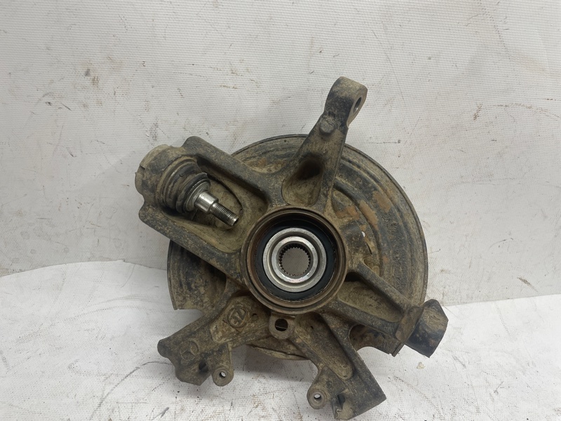 Кулак поворотный Mercedes-Benz M-Class 2000 w163