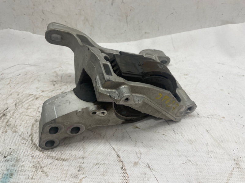 Подушка двигателя Mazda Mazda 3 2020 BP