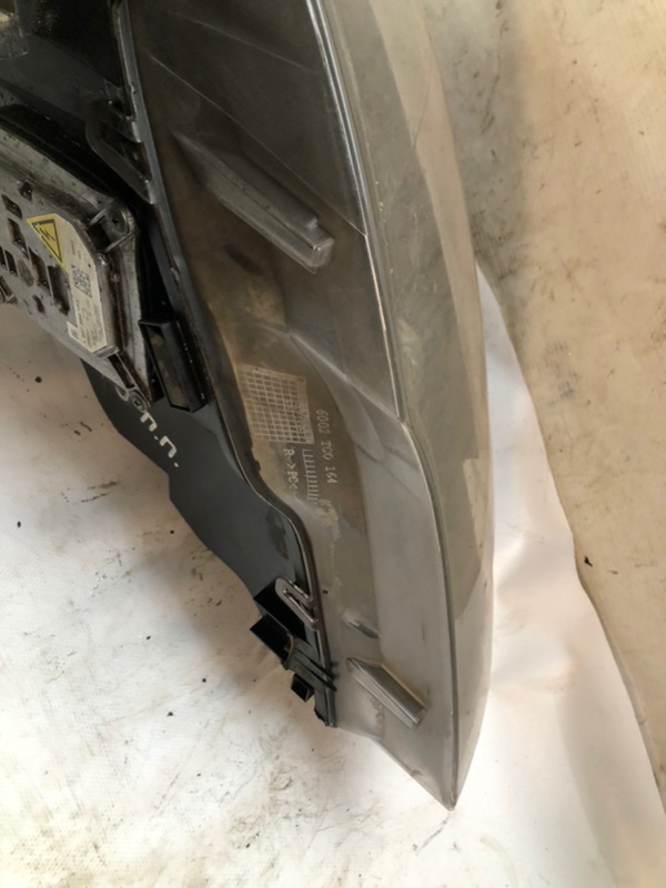 Фара BMW X5 2007 E70