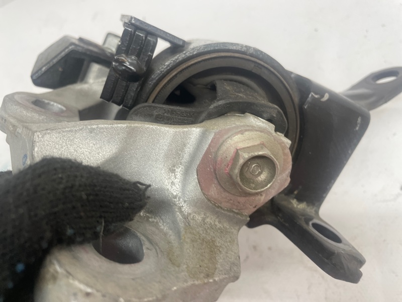 Подушка двигателя Mazda Mazda 3 2015 BM